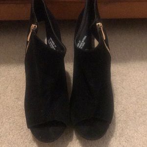 Black Sude Wedge Heels